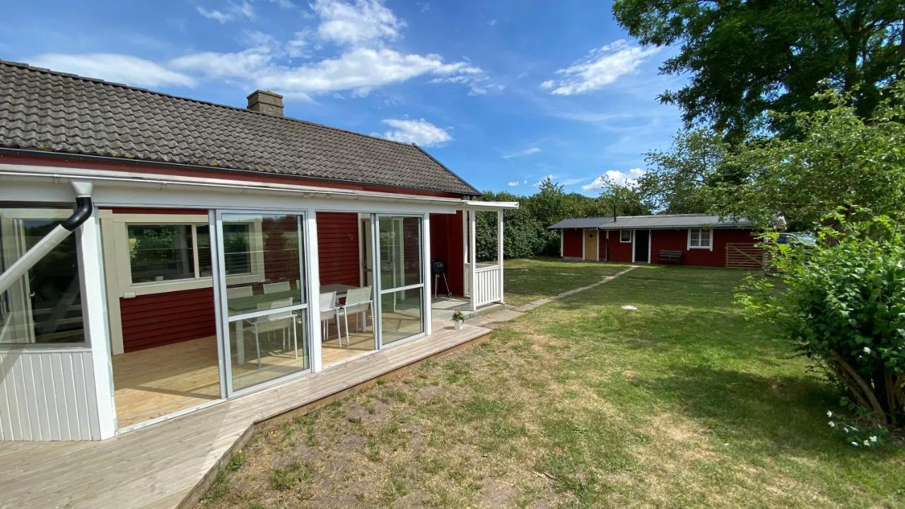 Charmig, Nyrenoverat Och Fullt Utrustad Stuga. Anpassad Foer Hundar, Naera Till Naturen Och Havet. Gangavstand Till Golfbana. Kalmar Exterior foto